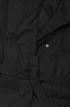 Černá dámská zimní bunda s páskem J Style (5M3227-392) odstíny černé XL (42)