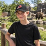 Outerstuff Dětská kšiltovka Carolina Hurricanes NHL 2025 Draft Authentic Pro Structured Adjustable Meshback Draft Podium Hat