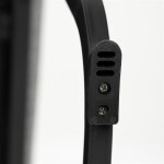 Židle jídelní, stříbrná látka, černé kovové nohy