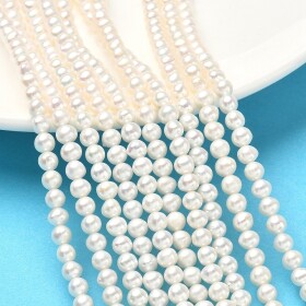 Přírodní sladkovodní perla - smetanově bílá - třída AAA - 4,5 ~ 5 mm - 1 ks