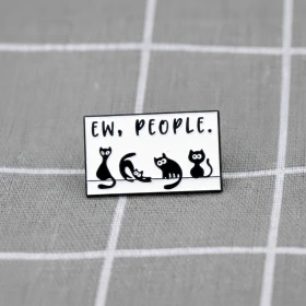 Pinarna.cz Čtyři kočičky - Ew, people. / Fuj, lidi.