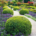 Nástěnný poznámkový kalendář 2026 NOTIQUE - Zahrady, 30 x 30 cm