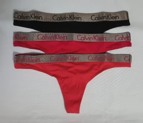 Dámské tanga Calvin Klein QD3560E 3 KUSY