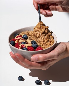 Vilgain Minutová proteinová ovesná kaše – skořicová rolka 400 g