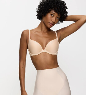 BODY MAKE-UP ESSENTIALS - Push-up podprsenka – diskrétní zvýraznění dekoltu Triumph NUDE BEIGE 75A