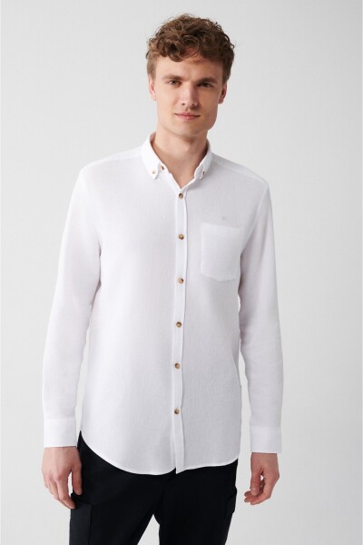 Avva Men's White 100% Cotton Buttoned Collar Pocket Fit Shirt
