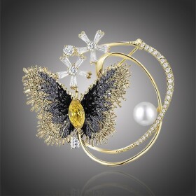 Exkluzivní brož Swarovski Elements Accia - motýl, Zlatá