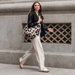 Taška přes rameno Reisenthel Moonbag Teddy leo cream