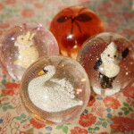 Konges Sløjd Třpytivý hopík Glitter Pet – set 2 ks lemon/tiger, multi barva