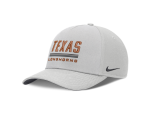 Nike Pánská kšiltovka Texas Longhorns NCAA 2026 Sideline Dri-FIT Rise Adjustable Velikost: M/L