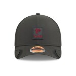 New Era Pánská kšiltovka Atlanta Falcons NFL 2025 On-Field Sideline 9FORTY M-Crown Snapback