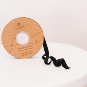 Bella Rose Sametová stuha 1 cm – černá (9 m), černá barva, textil