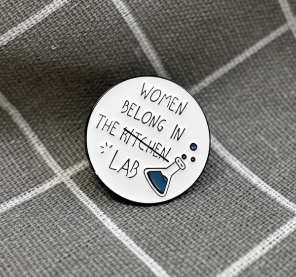 Pinarna.cz Women belong in the lab / Ženy patří do laboratoře - kulatý