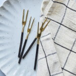 House Doctor Dezertní vidlička Antique Brass – set 4 ks, černá barva, zlatá barva, kov