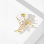 Luxusní brož s perleťovým květem a třpytivými zirkony, Zlatá