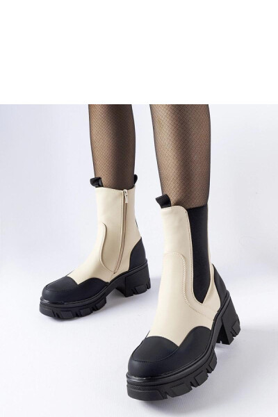 Boty model 204608 Solea 39