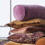 MADAM STOLTZ Sametový polštář válec Lilac, růžová barva, fialová barva, textil