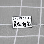 Pinarna.cz Čtyři kočičky - Ew, people. / Fuj, lidi.