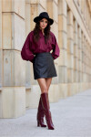 Krátká koženková sukně SPO0052 černá - Roco Fashion 38