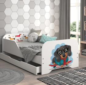 DumDekorace Kompletní dětská postel 140 x 70 cm s matrací a roštem - SKATE DOG