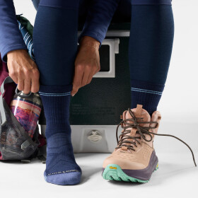 Dámské merino ponožky SMARTWOOL Women's Hike Light Cushion Crew Socks, Deep Navy velikost: 38-41 (M)