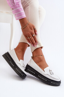 Bílé dámské kožené mokasíny na platformě Assetnima 36