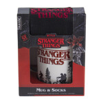 Stranger Things Dárkový set (hrnek a ponožky)