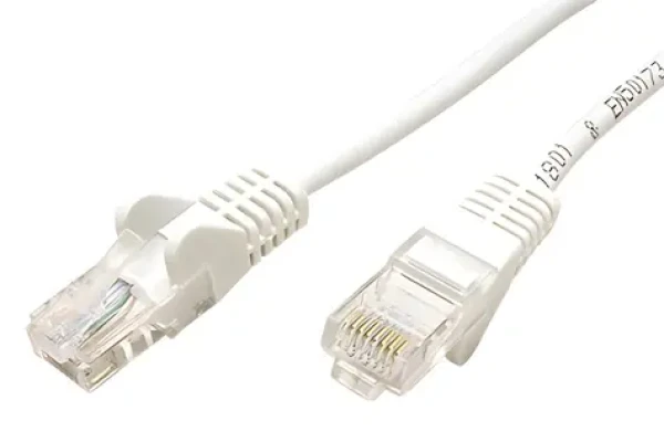 Goobay UTP patchkabel CAT5e bílá / Síťový kabel / 0,25 m (68614)