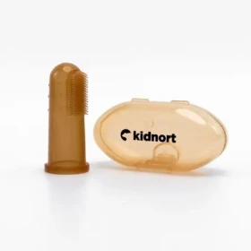 Kidnort Blomka Silikonový kartáček na prst 6m+ (KID000033)