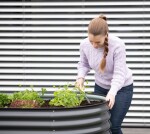 Kovový vyvýšený záhon – Grow Faster (d. 160 cm x š. 80 cm x v. 82 cm), černá