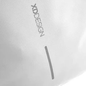 XD Design Urban bílo-šedá / Bezpečnostní batoh pro notebook / do 16" / 20-26 L (P706.2813)