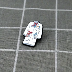 Pinarna.cz Laboratorní plášť s kravatou a kytičkami