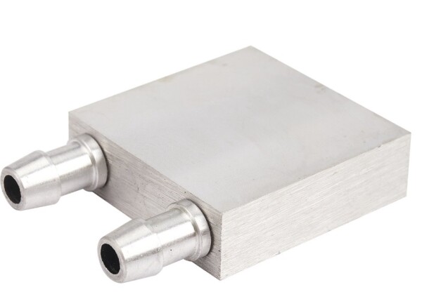Vodní chladicí blok (water cooling plate) – 40 × 40 × 12 mm