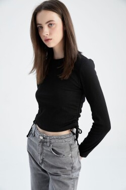 DEFACTO Fitted Basic long Sleeve Crop T-Shirt