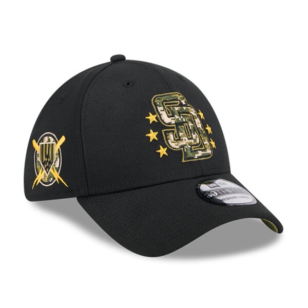New Era Pánská kšiltovka San Diego Padres MLB 2024 Armed Forces 39THIRTY Flex Velikost: M/L