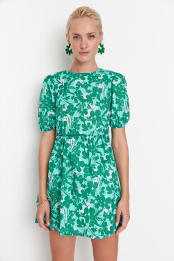Trendyol Zelený Květinový Pas Otevřená Záda Detail Mini Tkané šaty