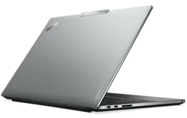Lenovo ThinkPad Z16 G2 šedá / 16" WQUXGA T / Ryzen 7 PRO 7840HS 3.8GHz / 32GB / 1TB SSD / Radeon RX6550M 4GB / W11P (21JX0018CK)