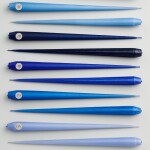 Ester & erik Svíčka Slim 32 cm – 05 Icy Lavender, modrá barva, vosk