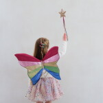 MIMI & LULA Kouzelná hůlka Rainbow, multi barva, textil