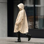 Pláštěnka Reisenthel Mini Maxi Raincoat Leo vanilla