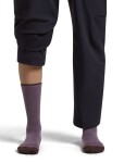 ICEBREAKER Wmns Merino Hike+ Ultralight Crew, Grey Plum/Bittersweet (vzorek) velikost: M