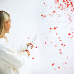 Vystřelovací konfety červené srdíčka 60 cm Vystřelovací konfety červené srdíčka 60 cm