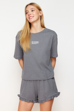 Trendyol antracitová melanžová bavlněná pyžama potiskem sloganu volánkovými detaily