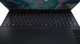 HP HyperX OMEN 15-ga0006ncx / Herní notebook / Intel Core Ultra 7-356H / 16GB / 1TB SSD / RTX 5060 / W11H (D93LTEA#BCM)