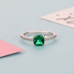 Elenys stříbrný rhodiovaný prsten Smaragdový zirkon Velikost: 5 (EU: 49-50)