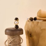 Elegantní náušnice s přírodní perlou a tygřím okem, Hnědá