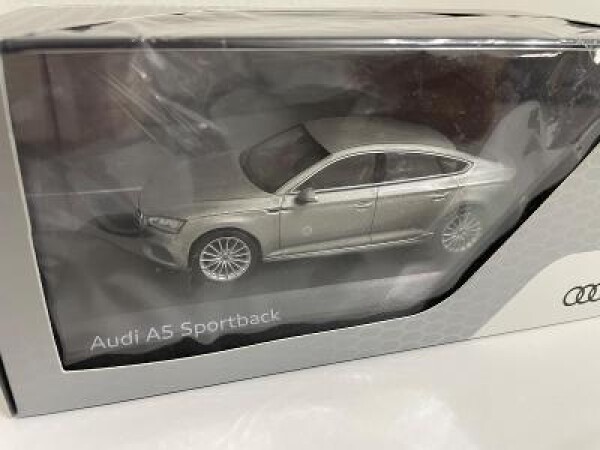 Audi A5 Sportback 2017 silver 1:43 Spark