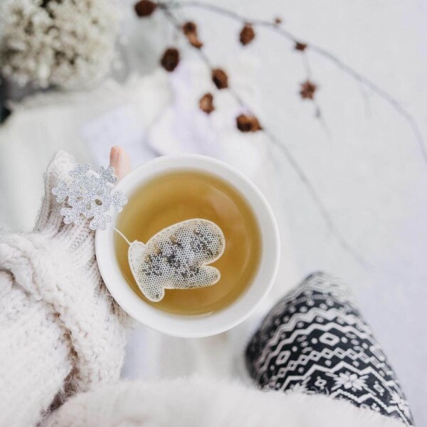 TEA HERITAGE Zelený čaj s jasmínem Snowflakes Jasmine 5 ks, růžová barva, stříbrná barva, papír