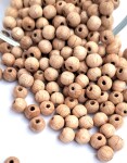Dřevěné korálky Detoa - přírodní lakované - ∅ 6 mm - 10 ks