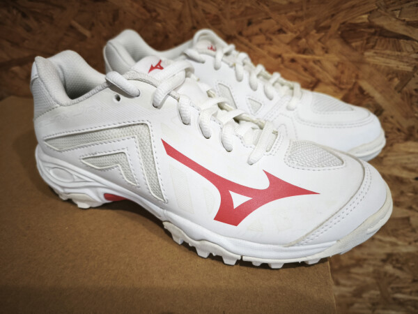 Obuv na pozemní hokej Mizuno Wave Lynx Jr. X1GC203001 Velikost obuvi v EU: 35